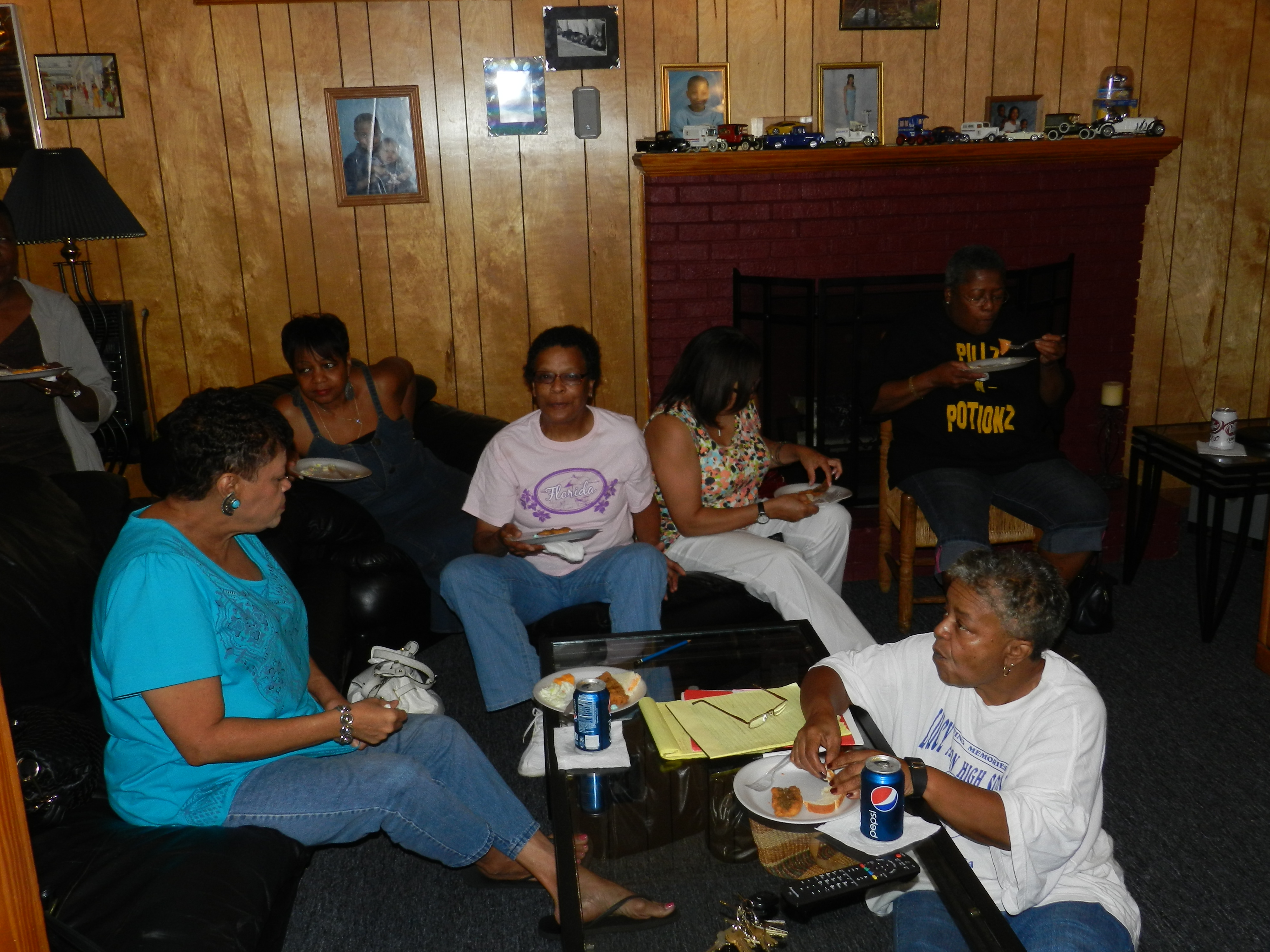 HMDhold/Meeting03.JPG